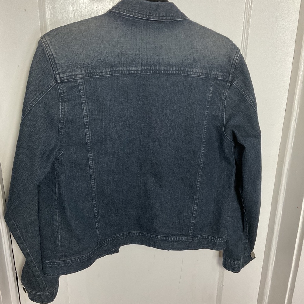 Jacket - Picture 3 of 3